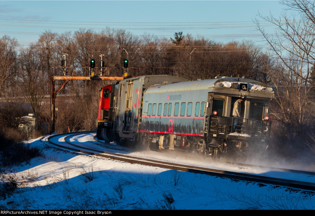 CN 1057